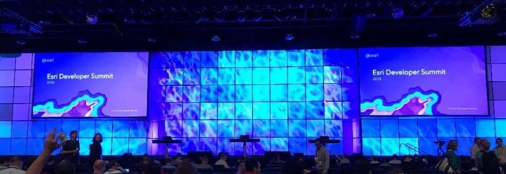 Dev-Summit-Stage